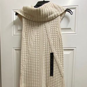 NWOT Banana Republic sleeveless tunic sweater